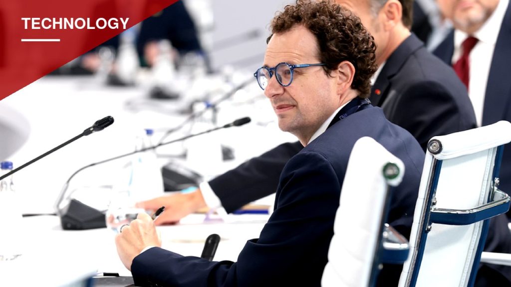 Anthropic CEO Calls for US-China 'Arms Control' Talks on AI Development