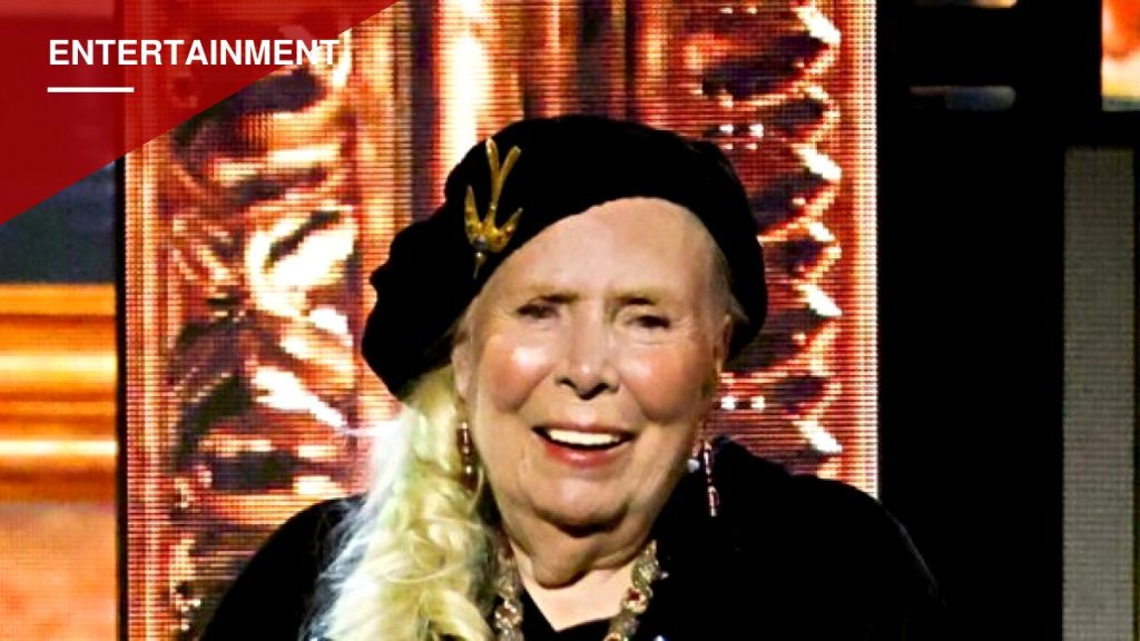 Joni Mitchell Becomes U.S. Citizen After 62 Years in the Country