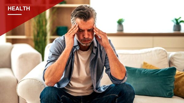 Miami Beach Neurologist Says Nonstop News and Scrolling Can Trigger 'Helicopter Brain'